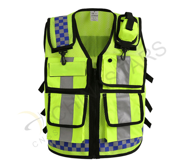 Hangzhou police into the enterprise issuing reflective vest